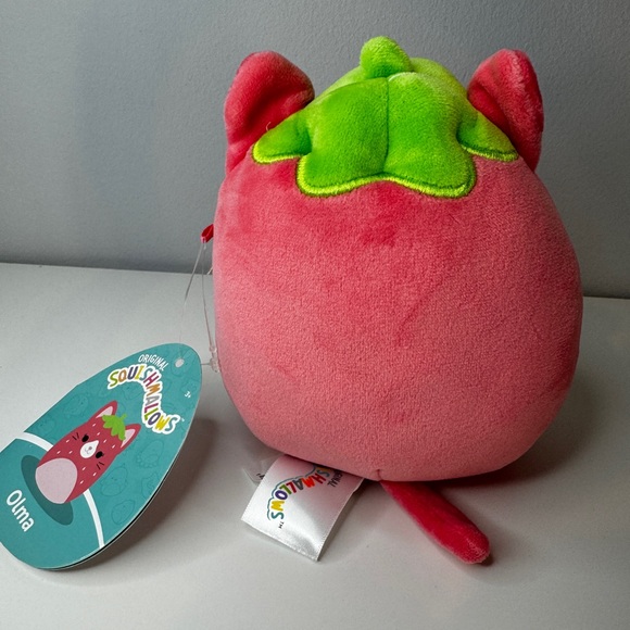 Olma the Strawberry 🍓 Cat 🐱 Squishmallow - Picture 3 of 3